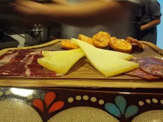 Iberico pork ham and chorizo (Free range), Manchego cheese, bread with tomatoes and extra virgin olive oil (Absolutely amazing!)