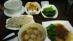 一枱食物很滿足~