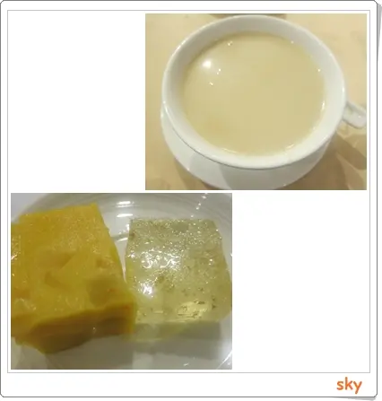 太極杏仁露腰果合桃露,桂花糕和金瓜蕃薯糕