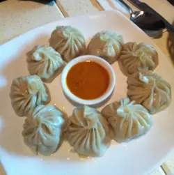 手制尼泊尔饺子