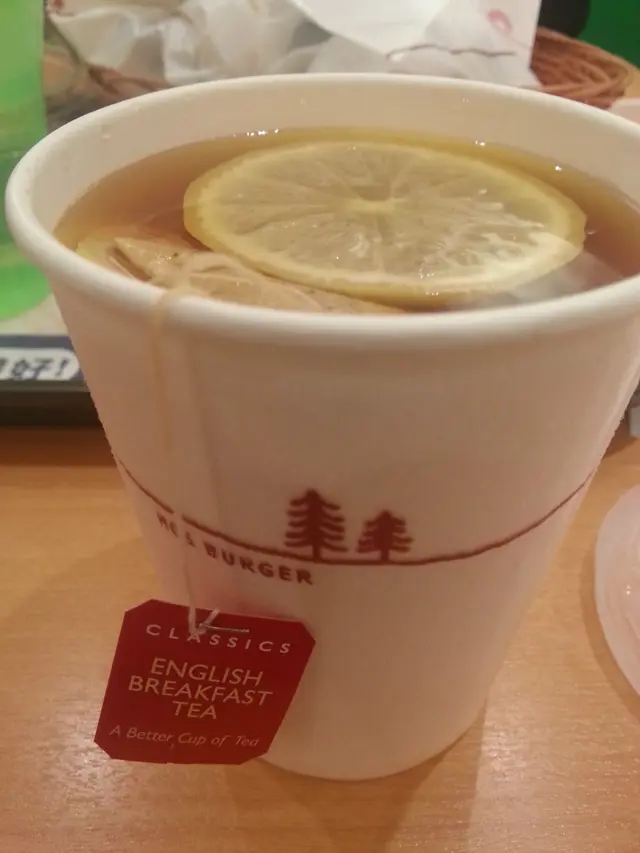 熱檸茶用上英國品牌TWININGS