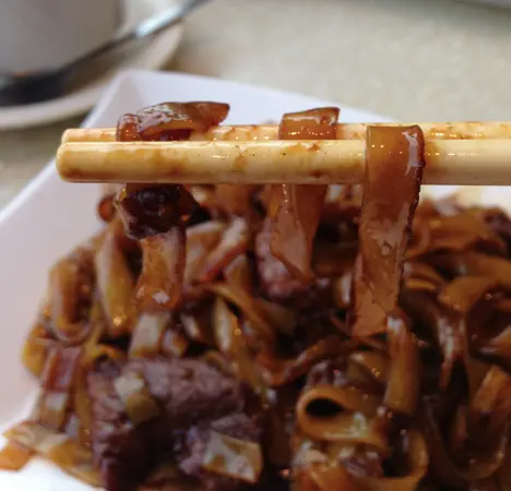 碎其實無所謂，但你餐牌寫明嘛！等我知道要用匙食