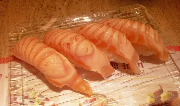 肥美，飯和魚的份量剛好