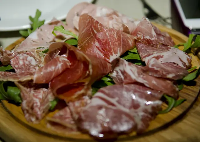 Entradas 雜錦冷肉盤