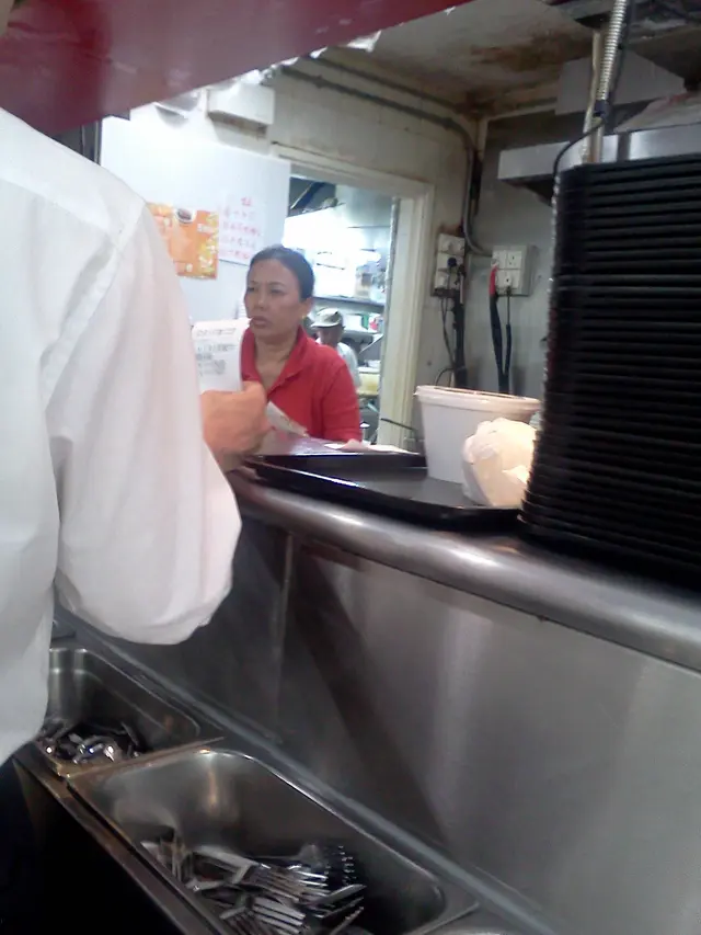 看到取餐處﹑水吧和廚房都很乾淨