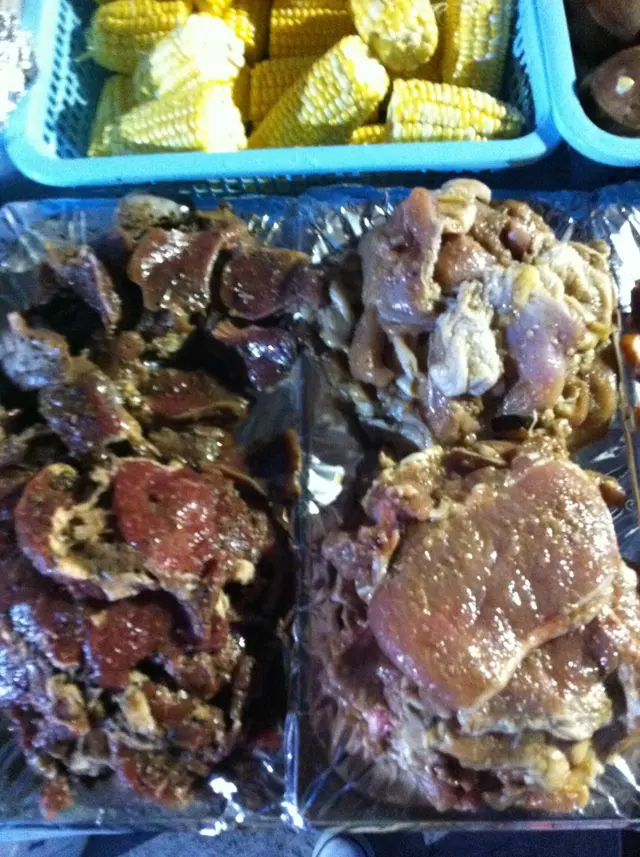 豬扒、牛扒、雞贀、雞扒