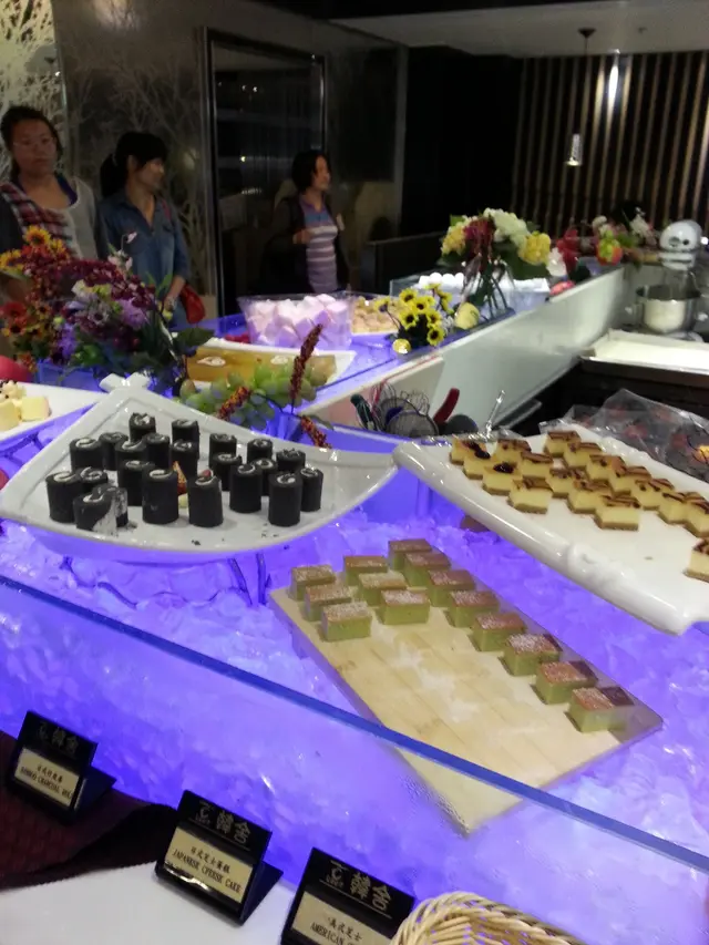 甜品bar(仲有一邊枱未影)