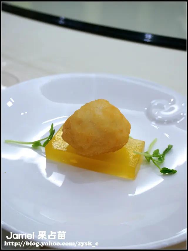 薑凍灌湯龍蝦餅