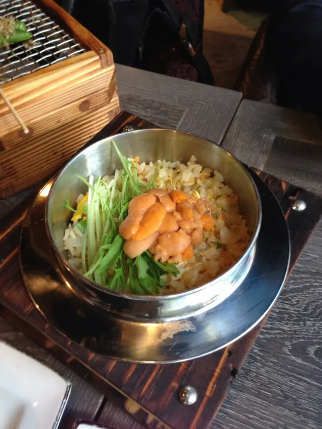 😐半生熟的海膽