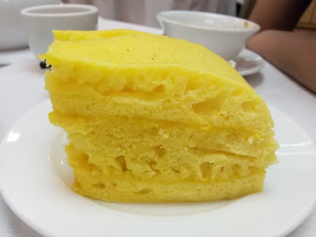 非常鬆軟，中間夾著三層奶皇！(8/10)