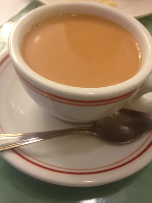 用的是黑白奶，但很普通