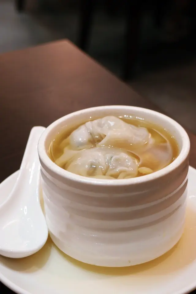 原盅雲吞雞湯 HKD$58