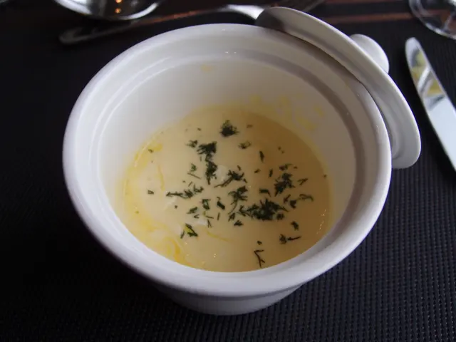 Poached egg with Hollandaise sauce