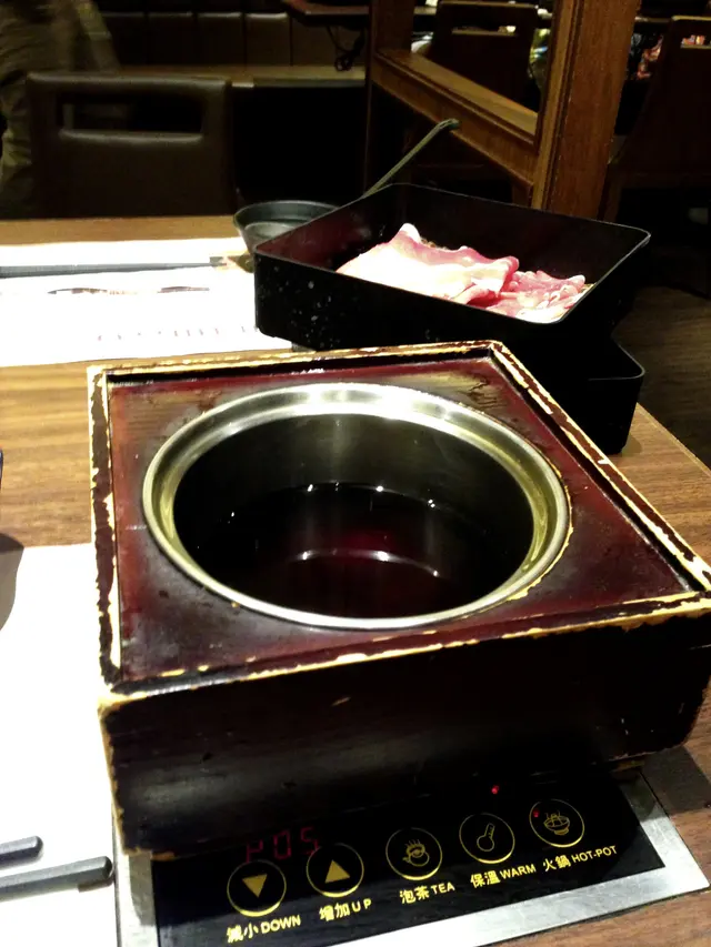 點了最愛的Sukiyaki湯底