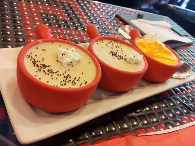 左邊兩杯就是朱古力味, 看不出吧...