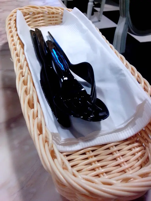 膠餐具