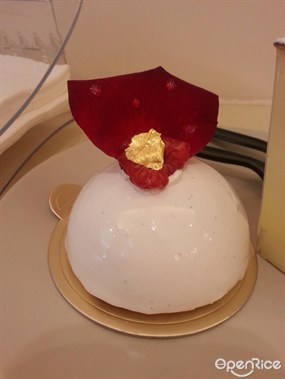 Lychee Dome - Patisserie Tony Wong in Wan Chai 