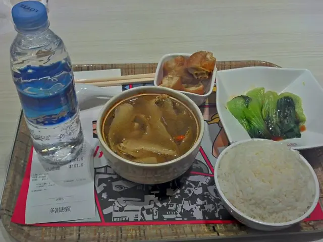肉骨茶餐
