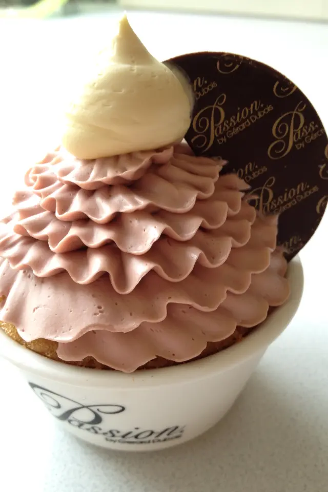 Elderberry Cupcake