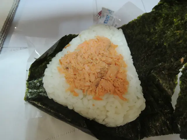 三文魚飯團