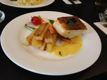 pan-fried cod with potatoes