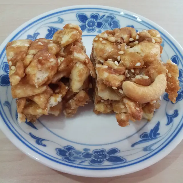 濃郁的紅糖味加上淡淡薑味,不過甜,風味獨特。