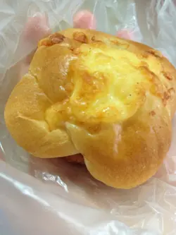 芝士肠仔包