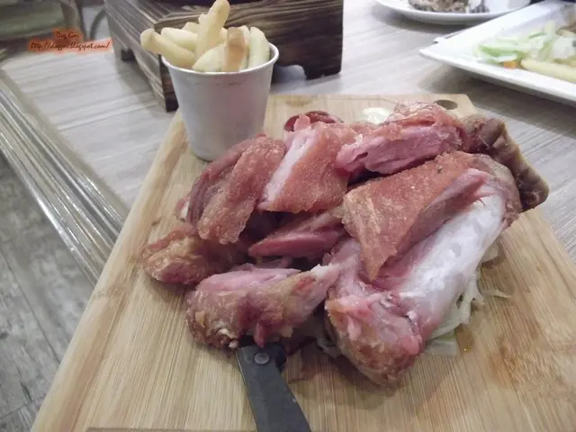 德國式燒啤酒豬手配酸菜