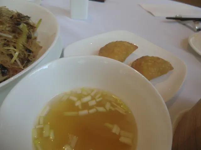 上湯煎粉果