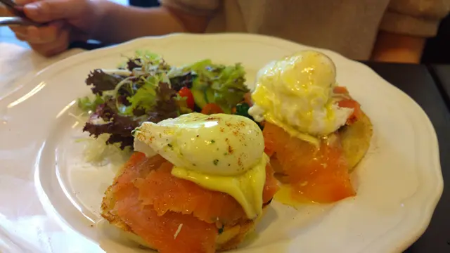 delight egg benedict