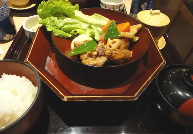 黑醋雞肉野菜定食 (附送日式蒸蛋)