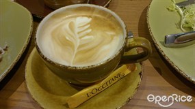 牛奶咖啡 - 新馬路的L’Occitane Caf&#233;