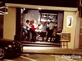 J's Bar & Restaurant