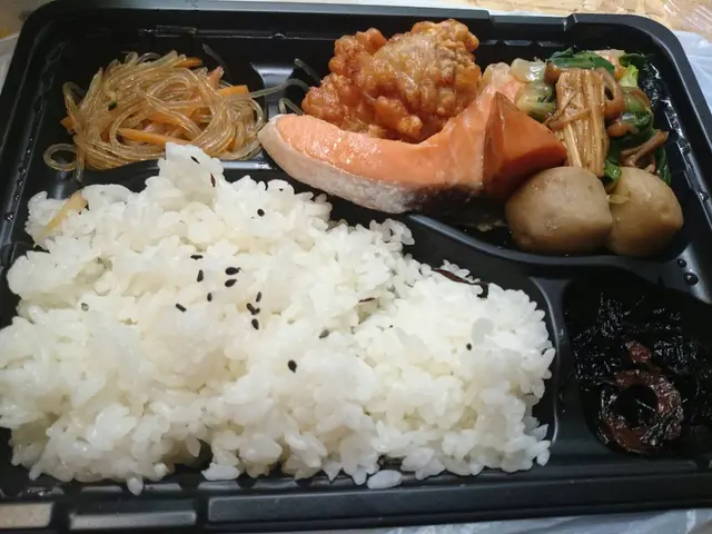 鹽燒三文魚便當