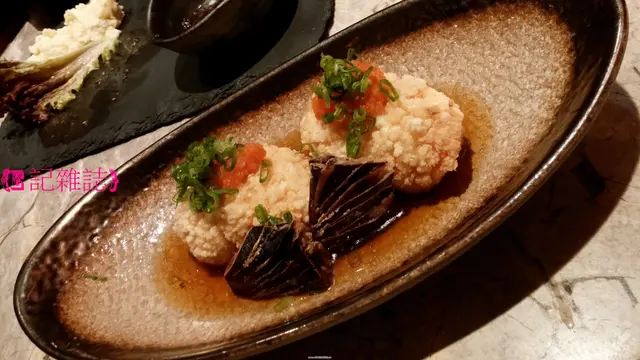 免治蝦揚豆腐 ($46) - 不得不讚讚師傅手藝, 這個要將豆腐包著蝦膠再炸, 厲害!