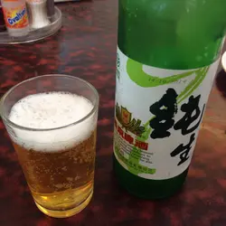 燕京纯生啤酒