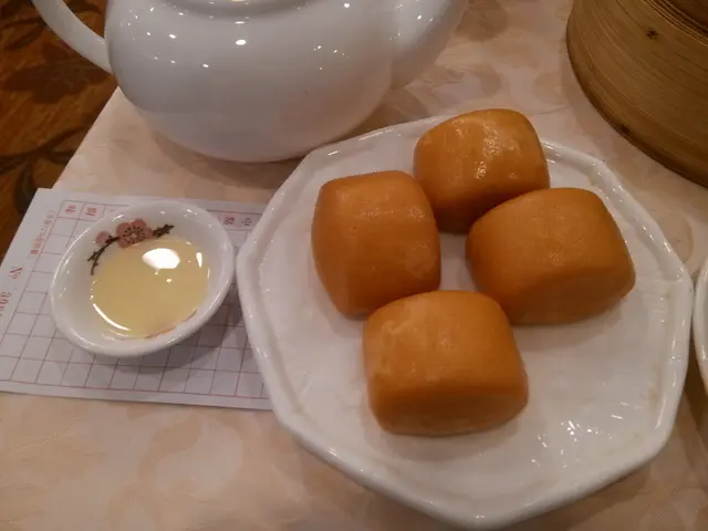 新鮮炸起, 外脆內軟, 饅頭有麵粉香, 必食