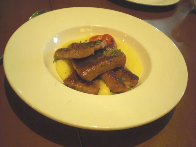 烤意式豬肉腸配玉米蓉