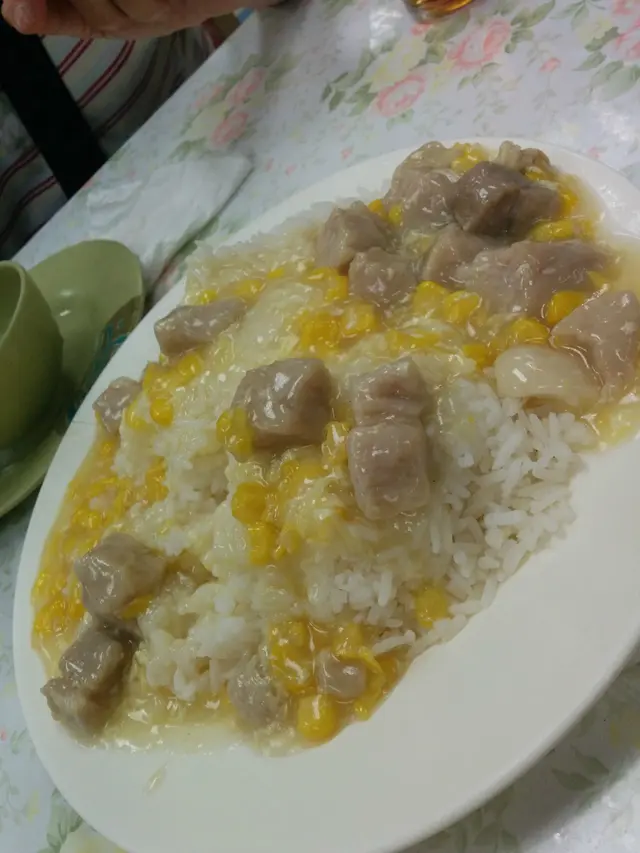 粟米肉粒飯