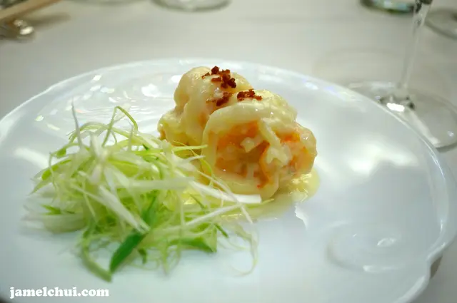 沙當尼白酒汁燴蝦球