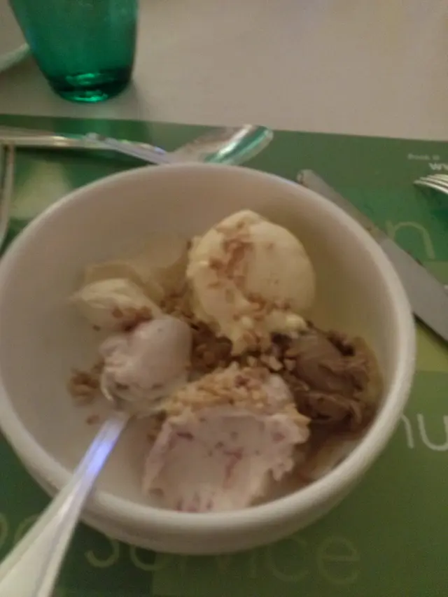 有四款haagendazs雪糕