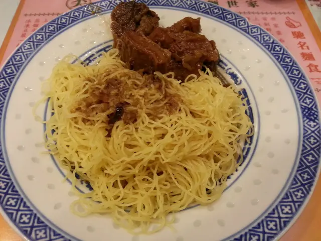 牛腩撈麵