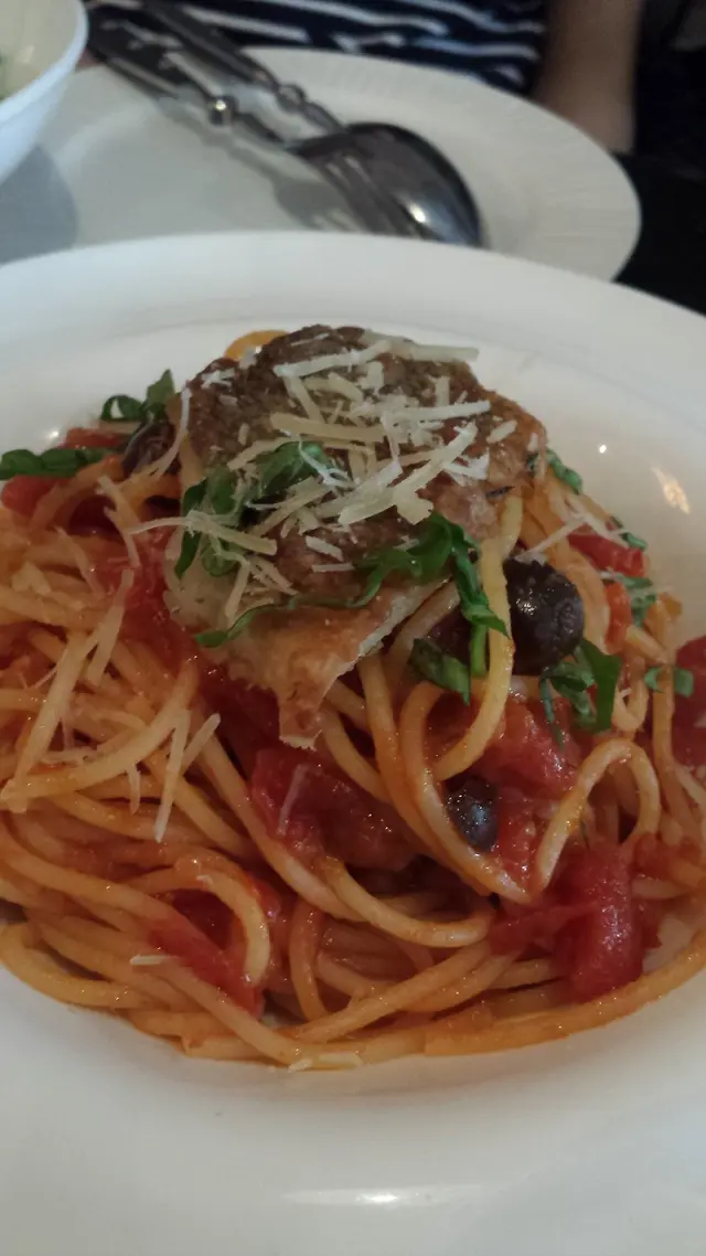 茄汁香草盲曹魚意粉