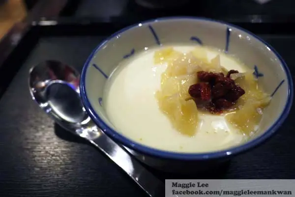 花膠燉鮮奶蛋白