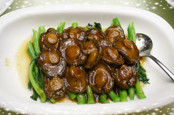 原隻蠔皇扣鮮鮑魚