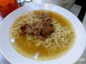 Satay beef  noodles - 九龍城的聯發茶餐廳