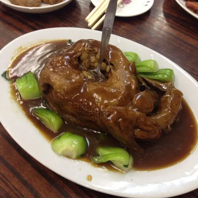 驚喜萬分, 釀製功夫精巧, 材料十足, 味道層次豐富的傳統廣東菜!