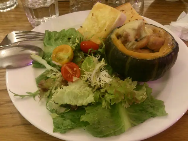 白汁雞肉焗小南瓜