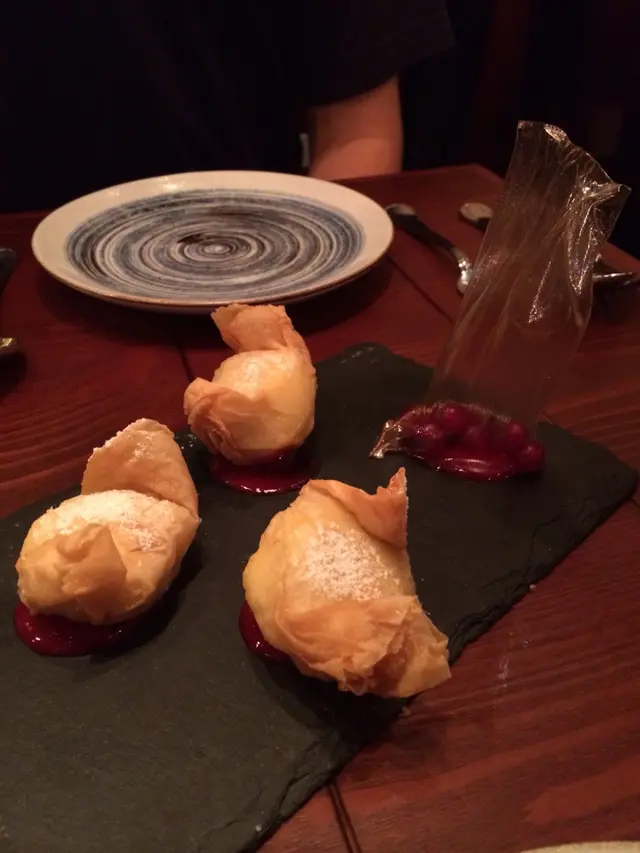 甜品, 酥皮雲呢嗱什麼