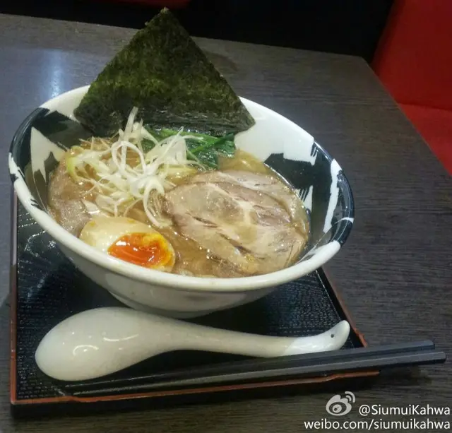 白武骨叉燒(BBQ Pork)拉麵(極濃厚豚骨湯底)